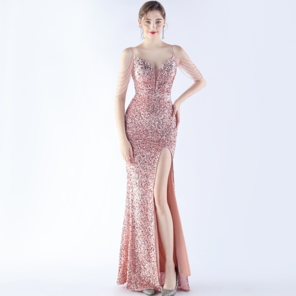 Elegant Sleeveless Sequin Wedding Dress - Picture 4 of 15